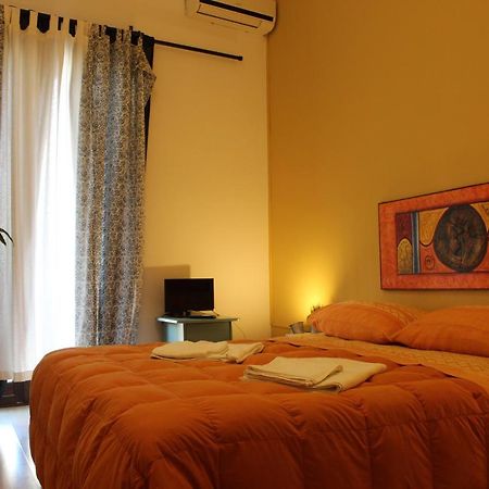 B&B A Casa Di Elena Catane Extérieur photo