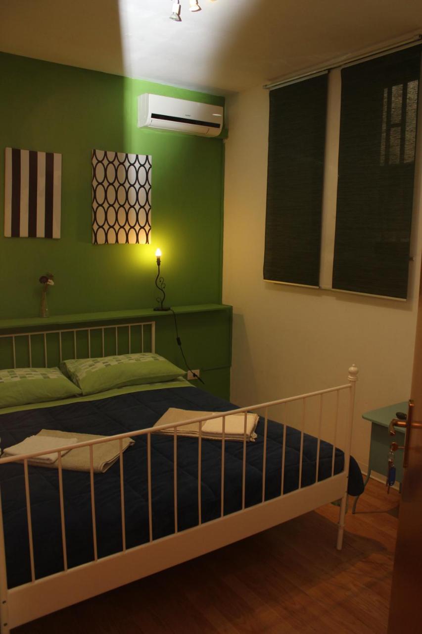 B&B A Casa Di Elena Catane Extérieur photo